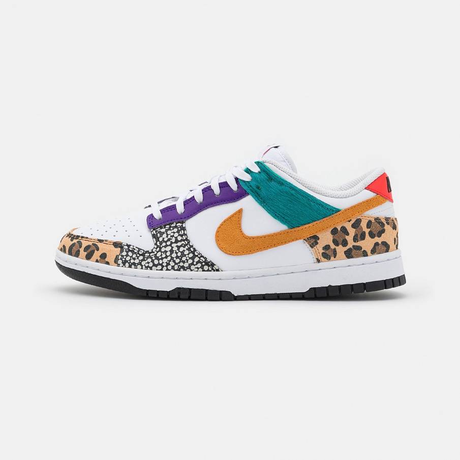 Фото № 1 с приближением к товару «‎Nike Dunk SE Arlm »