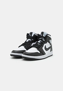 Фото № 2 с приближением к товару «‎AIR JORDAN 1 MID»