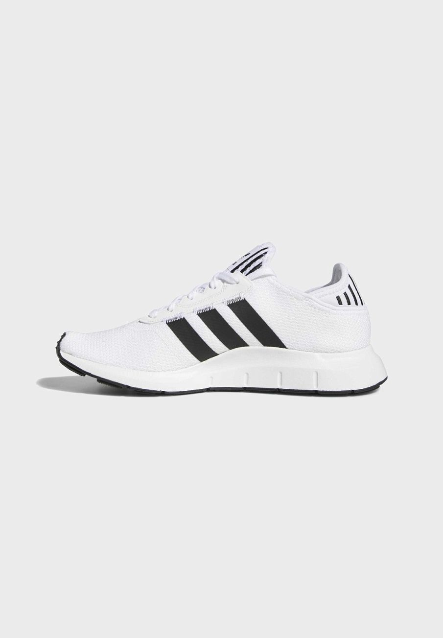 Фото № 1 с приближением к товару «‎Adidas Swift Style Shoes »