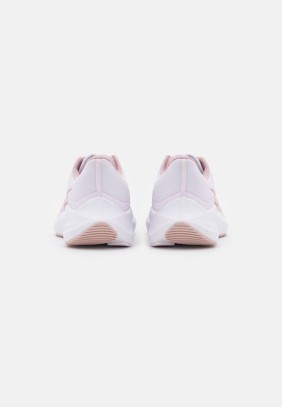 Фото № 3 с приближением к товару «‎Nike Zoom Winflo 8»