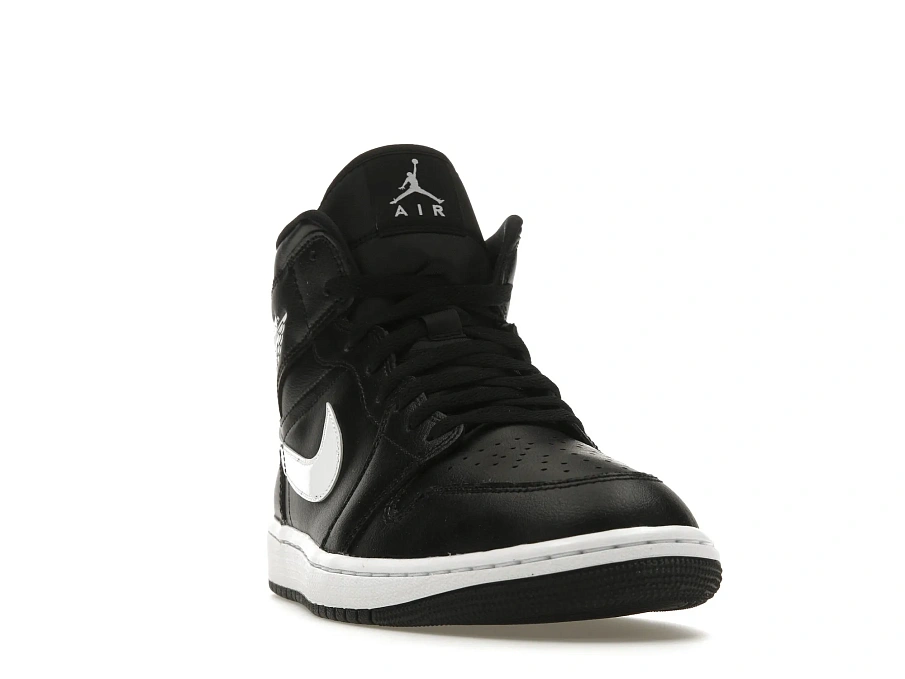 Фото № 3 с приближением к товару «‎Jordan 1 Mid Black/White»