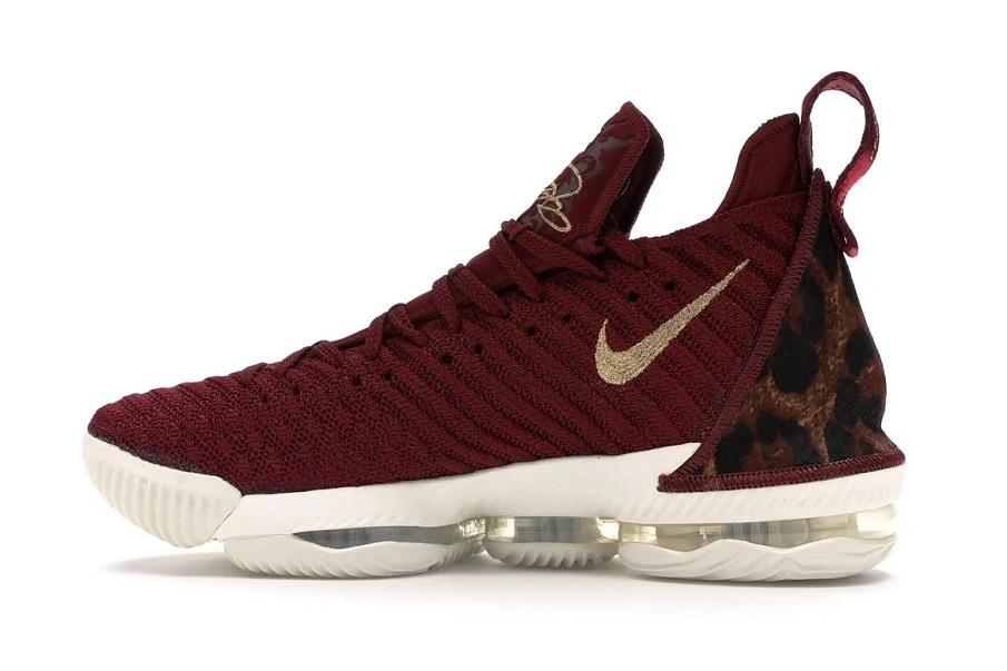 Фото № 6 с приближением к товару «‎Nike LeBron 16 King»