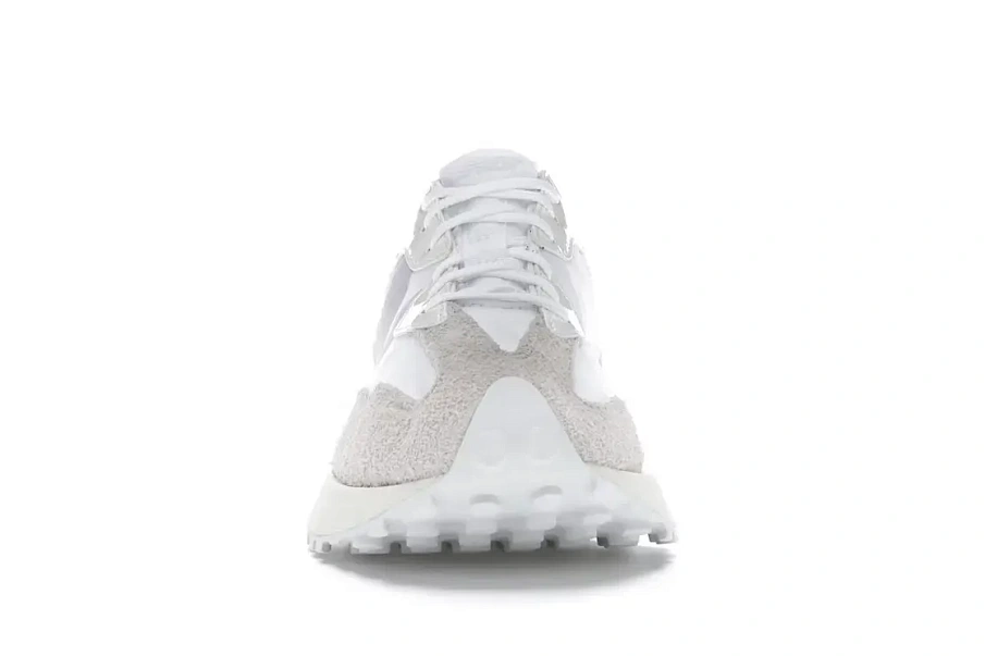 Фото № 2 с приближением к товару «‎New Balance 327»
