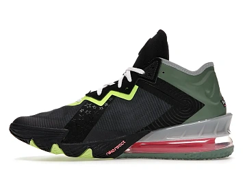 Nike LeBron 18 Low Bugs vs Marvin Space Jam - 3
