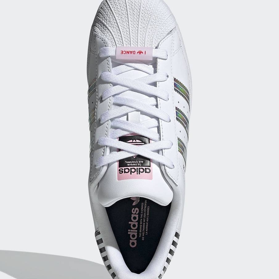 Фото № 2 с приближением к товару «‎Adidas Superstar W »