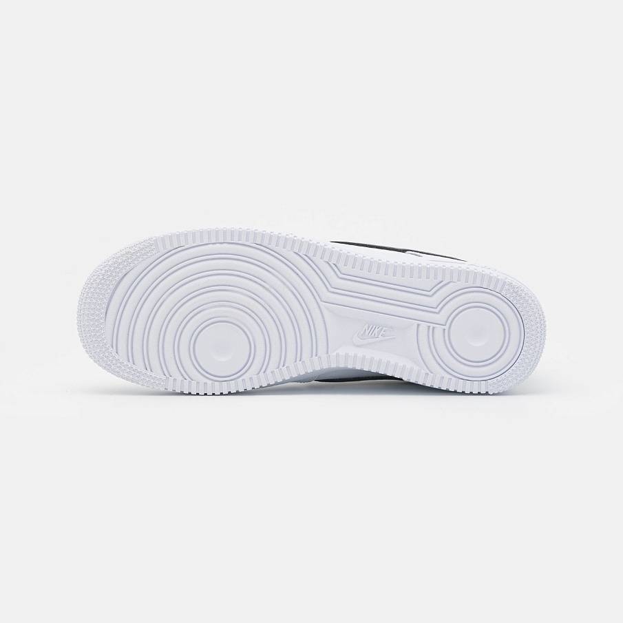 Фото № 4 с приближением к товару «‎Nike Air Force 1 »