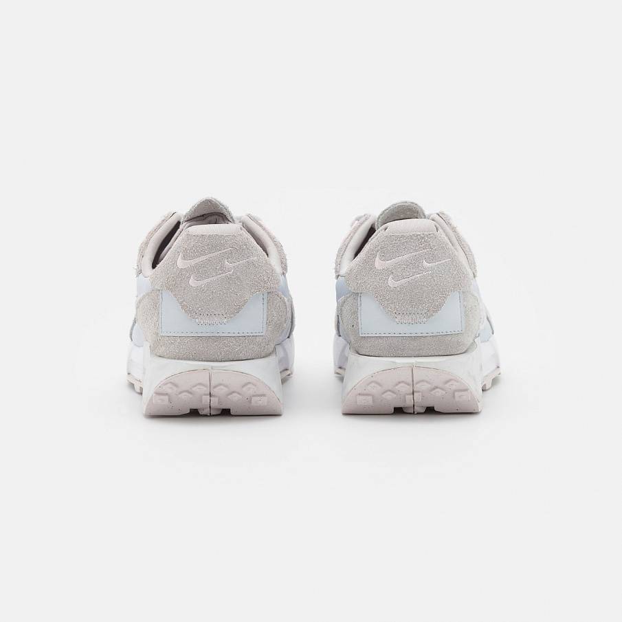 Фото № 3 с приближением к товару «‎Nike W Fontanka Waffle »