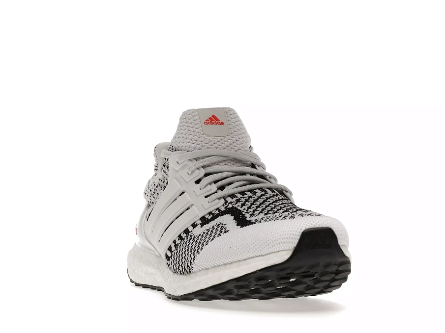 Фото № 6 с приближением к товару «‎adidas Ultra Boost DNA 5.0 Zebra»