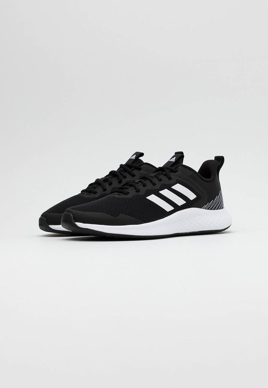 Фото № 2 с приближением к товару «‎Adidas Fluidstreet»