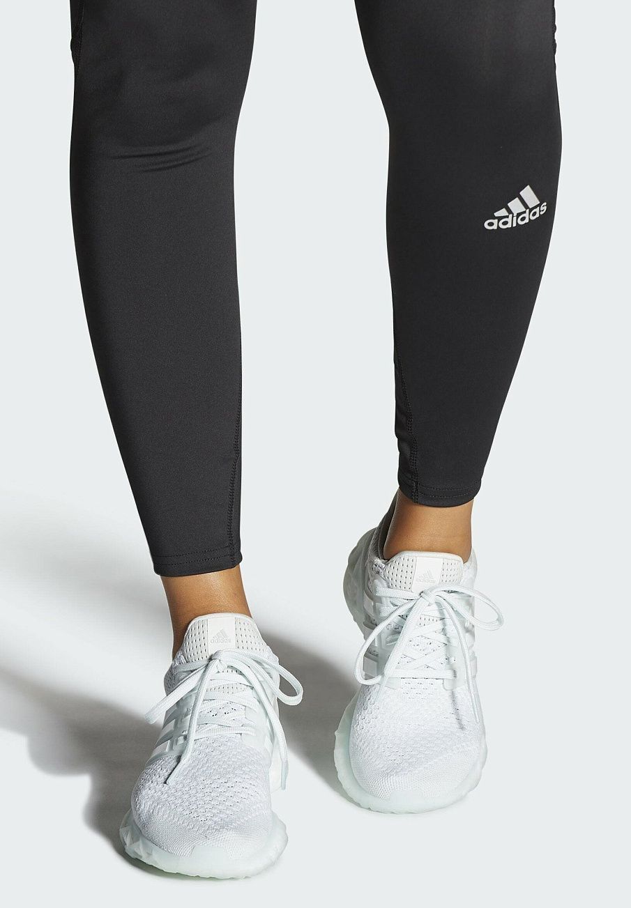 Фото № 2 с приближением к товару «‎Adidas Ultraboost Web»