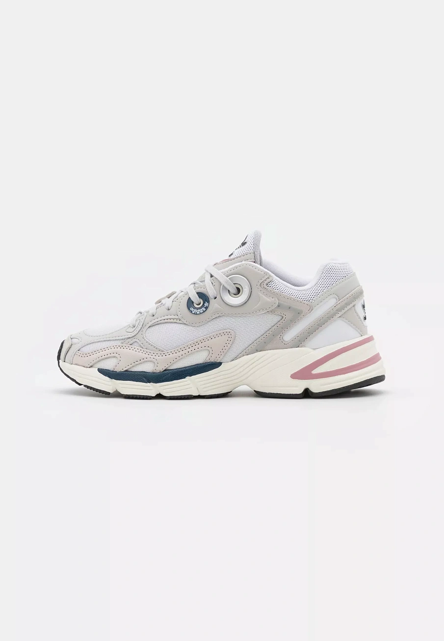 Фото № 2 с приближением к товару «‎ADIDAS ASTIR W»