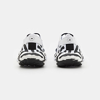 Фото № 3 с приближением к товару «‎Adidas Ultraboost Graphic»