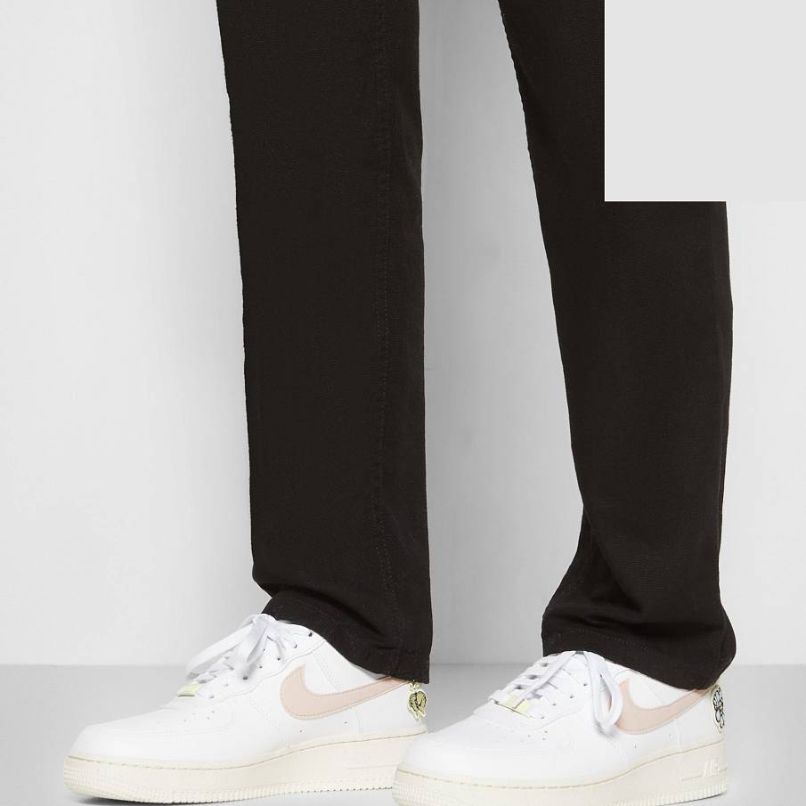 Фото № 3 с приближением к товару «‎Nike Air Force 1 ’07 SE »