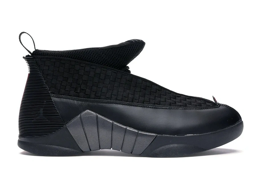 Фото № 1 с приближением к товару «‎Jordan 15 Retro Black Varsity Red»