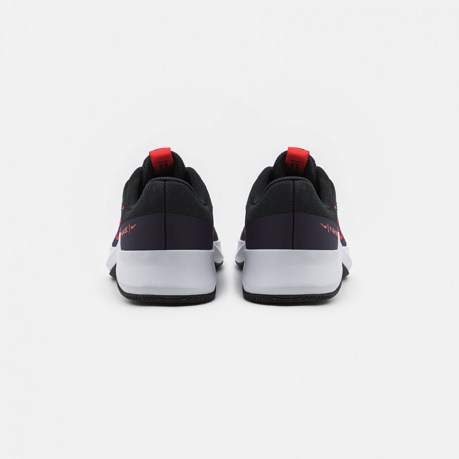Фото № 3 с приближением к товару «‎Nike MC Trainer 2»