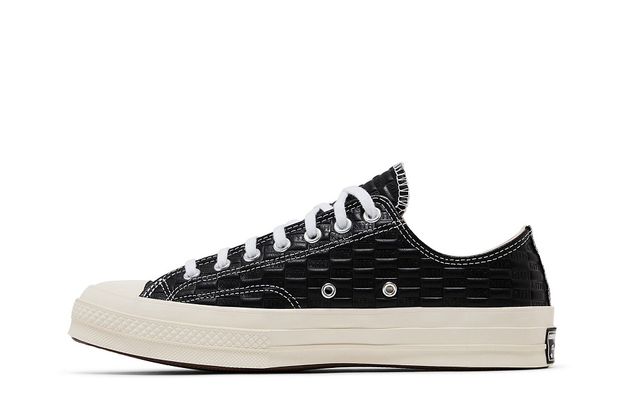 Фото № 4 с приближением к товару «‎Kith x Converse Chuck 70 Low Black Monogram»