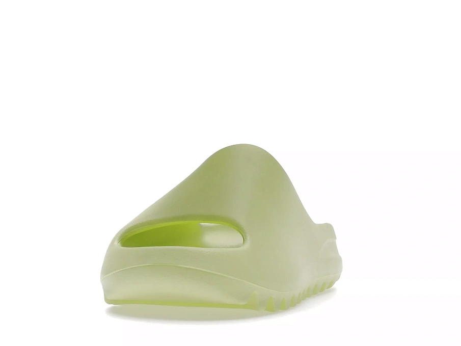 Фото № 5 с приближением к товару «‎adidas Yeezy Slide Glow Green (2022/2023 Restock)»