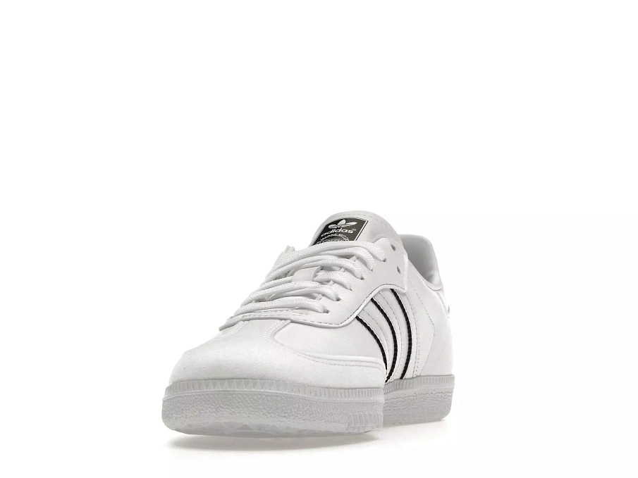 Фото № 3 с приближением к товару «‎adidas Samba Vegan Disney Mickey»