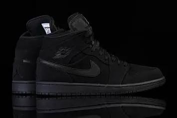 Nike Air Jordan 1 Retro Nubuck Triple  - 2