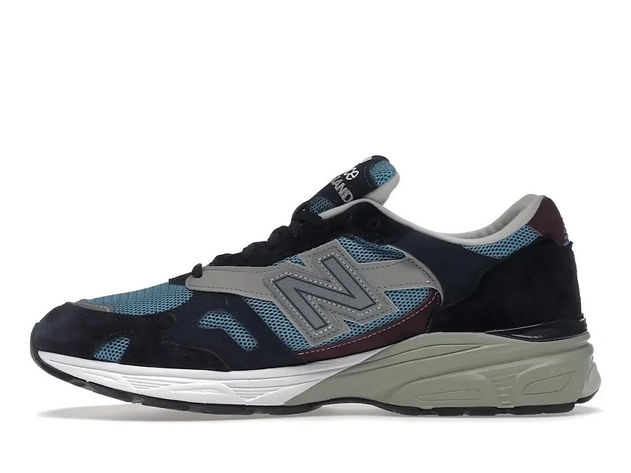 Фото № 3 с приближением к товару «‎New Balance 920»