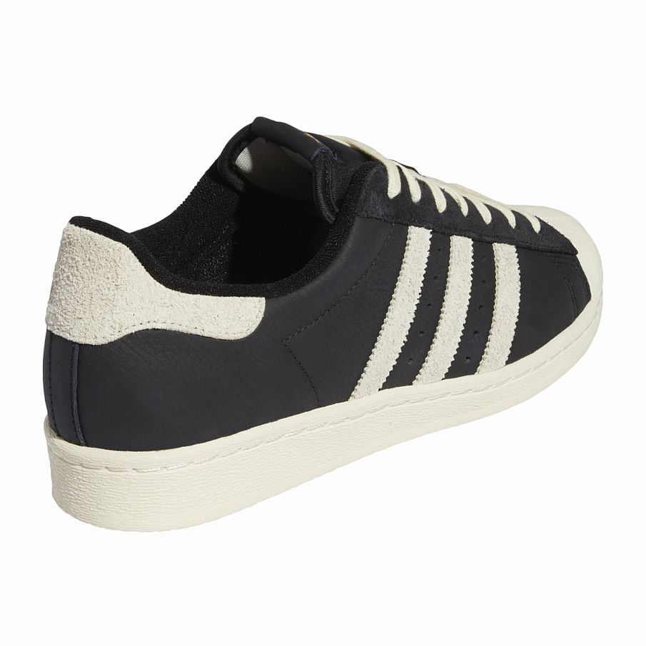 Фото № 3 с приближением к товару «‎Adidas Superstar »