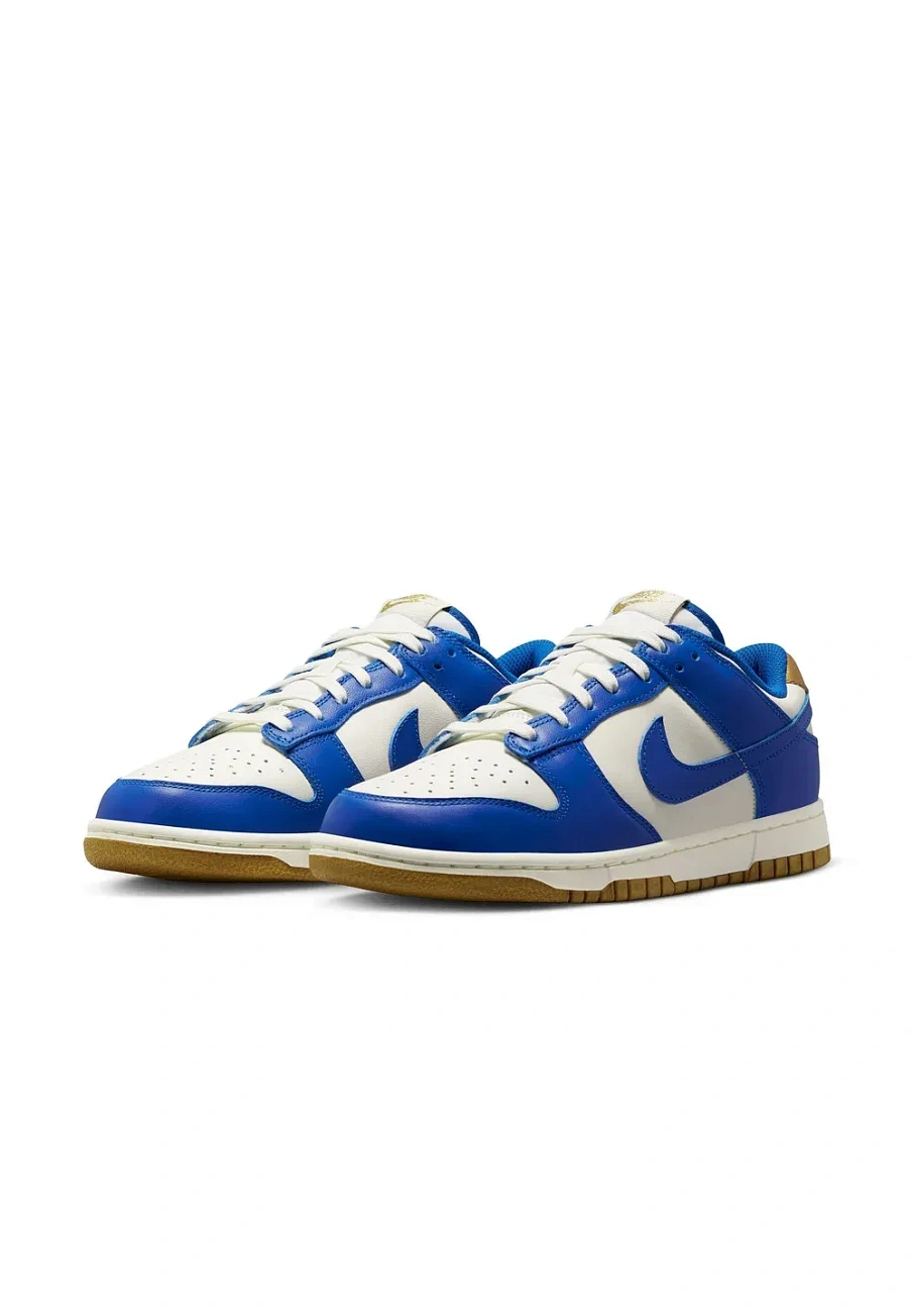 Фото № 3 с приближением к товару «‎DUNK LOW»