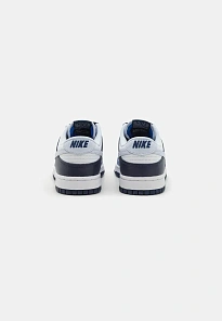 Фото № 3 с приближением к товару «‎DUNK»