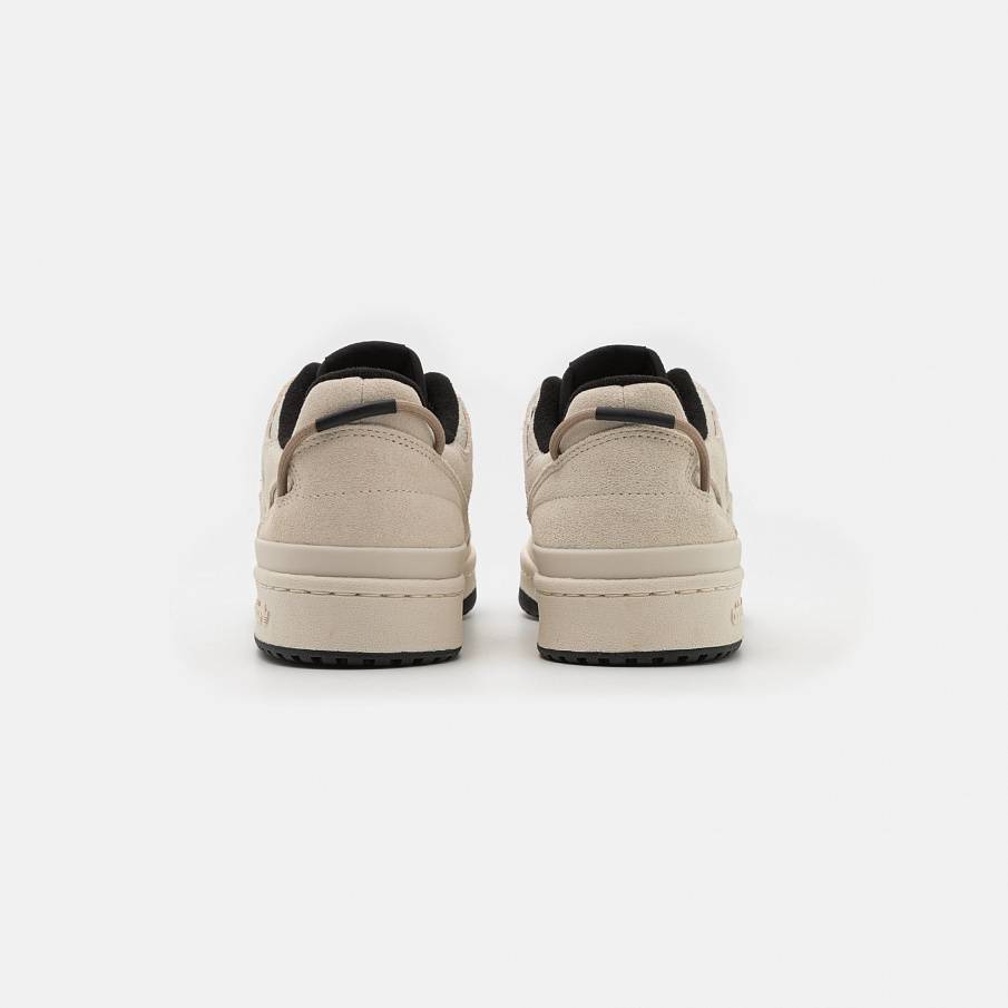 Фото № 3 с приближением к товару «‎Adidas Forum CL »