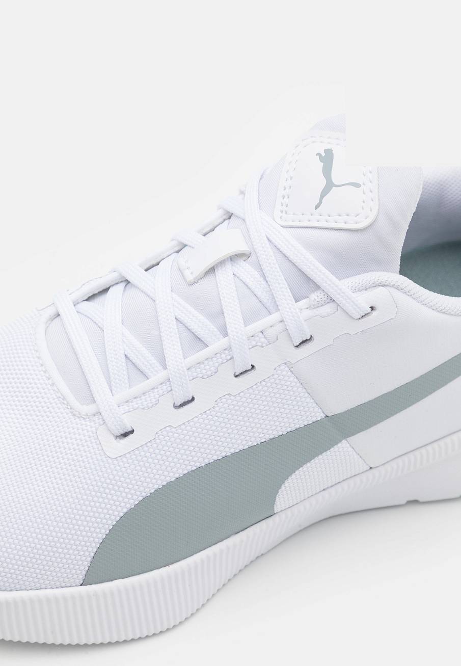 Фото № 5 с приближением к товару «‎Puma Flyer Runner»