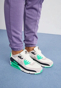 Фото № 2 с приближением к товару «‎AIR MAX 90»