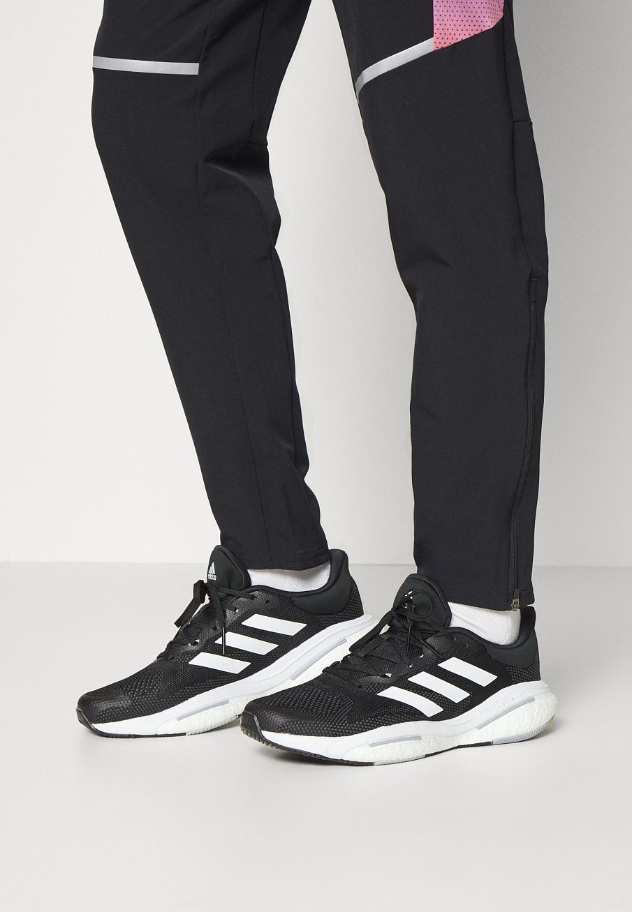 Фото № 3 с приближением к товару «‎Adidas Solarglide 5»