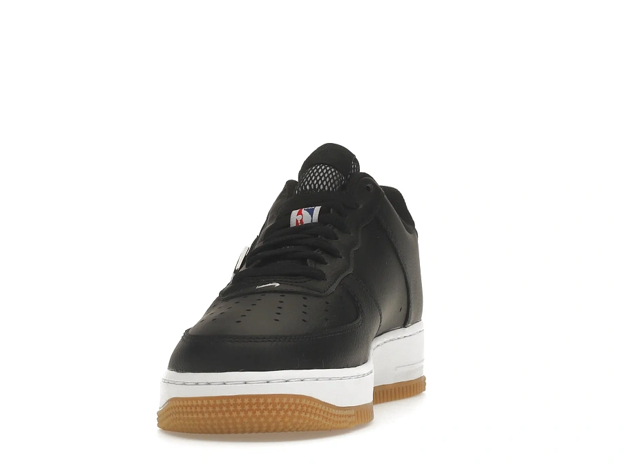 Фото № 4 с приближением к товару «‎Nike Air Force 1 Low 07 NBA Black Silver»