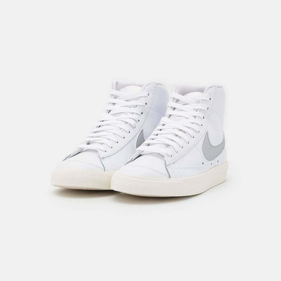 Фото № 3 с приближением к товару «‎Nike W Blazer 77 Ess »