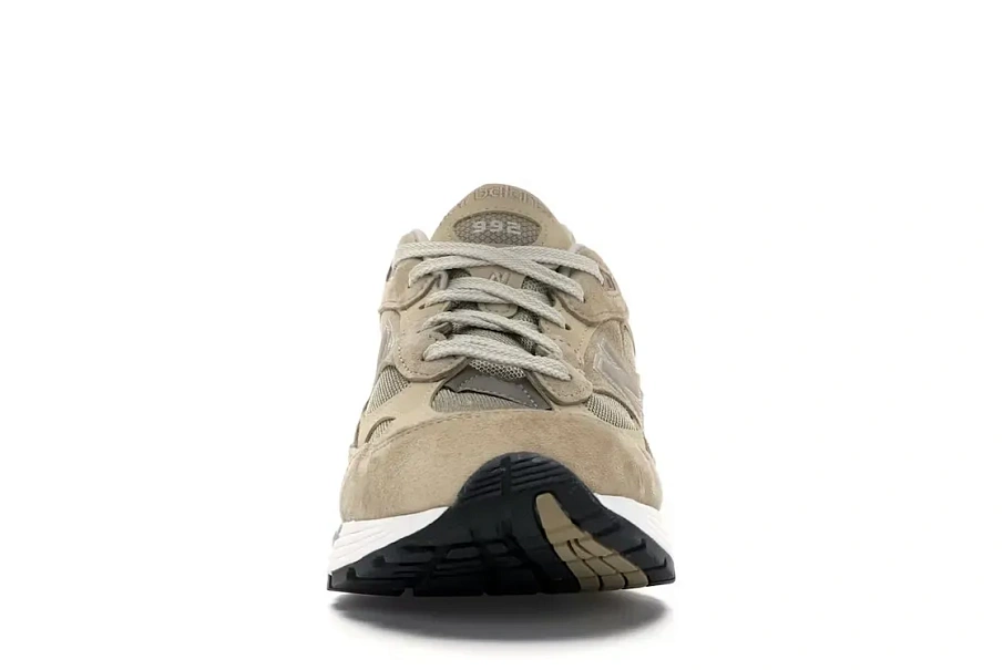 Фото № 2 с приближением к товару «‎New Balance 992»