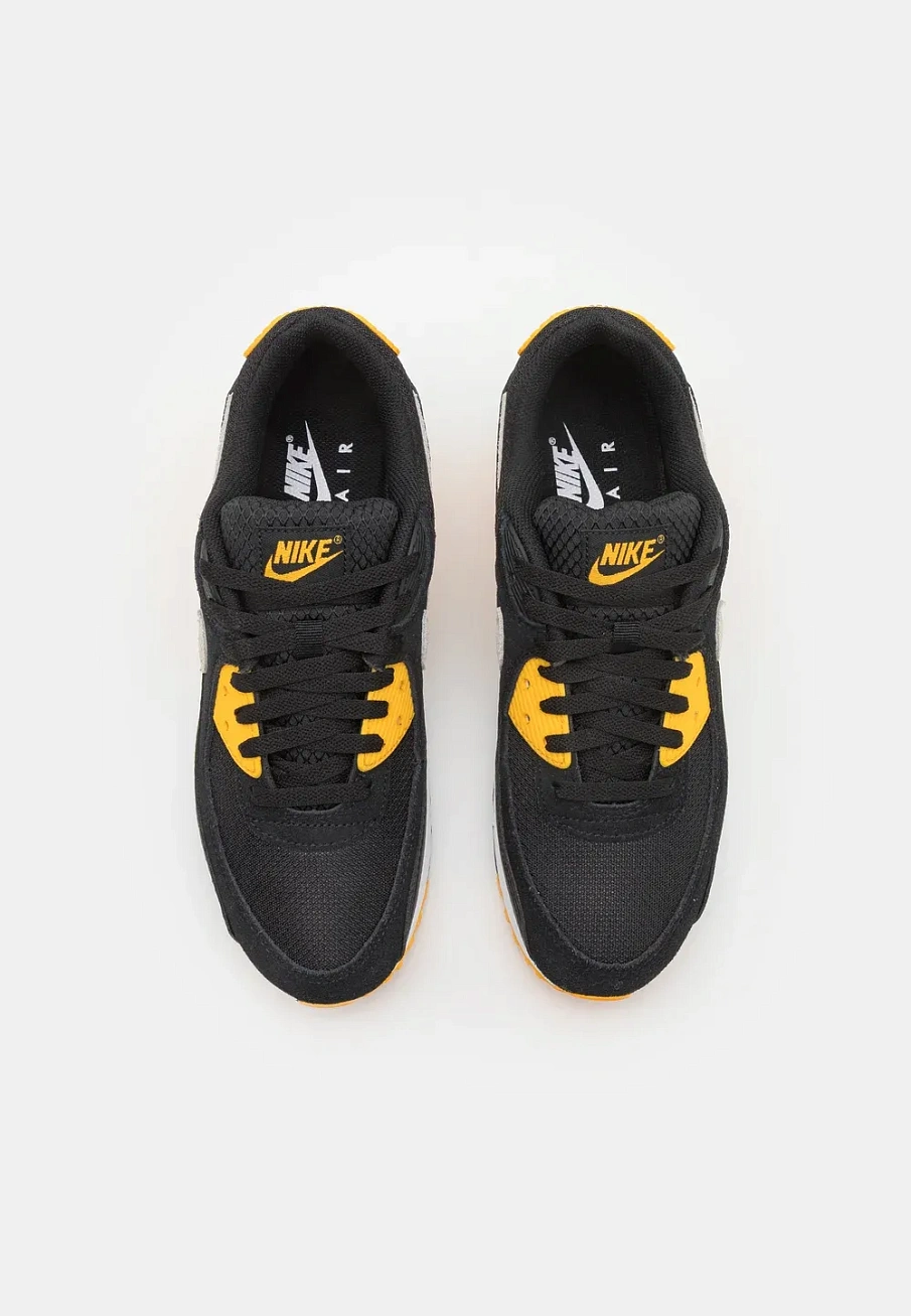 Фото № 4 с приближением к товару «‎AIR MAX 90»