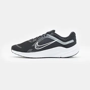 Nike Quest 5 - 1