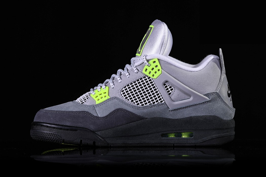 Фото № 4 с приближением к товару «‎Nike Air Jordan 4 Retro SE Neon »
