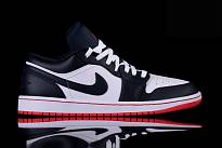 Фото № 1 с приближением к товару «‎Nike Air Jordan 1 Retro Obsidian »