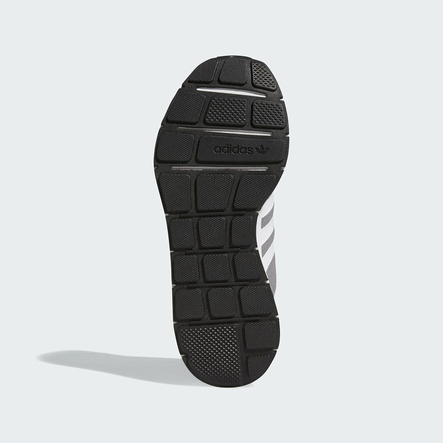 Фото № 5 с приближением к товару «‎Adidas Swift »