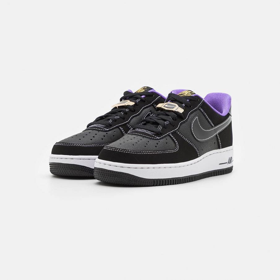 Фото № 2 с приближением к товару «‎Nike Air Force 1 07 Lv8 Emb »