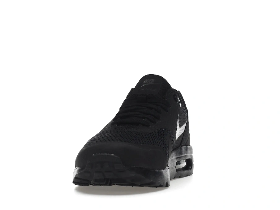Фото № 4 с приближением к товару «‎Nike Air Max 1 Ultra Essential Triple Black»