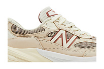 Фото № 3 с приближением к товару «‎Loro Piana x New Balance 990v6 Made in USA Raw Cashew»