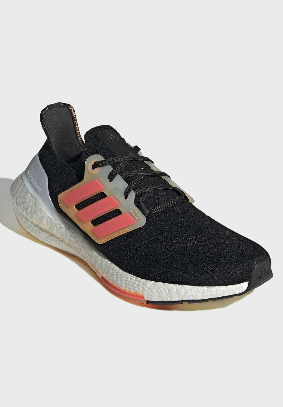 Фото № 2 с приближением к товару «‎Adidas Ultraboost 22»