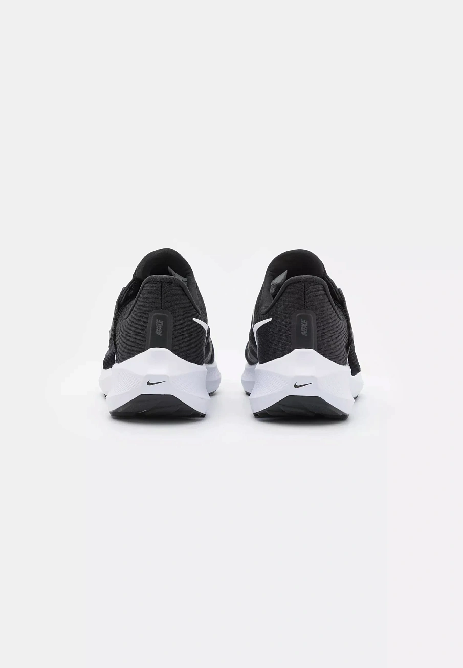 Фото № 3 с приближением к товару «‎AIR ZOOM PEGASUS FLYEASE»