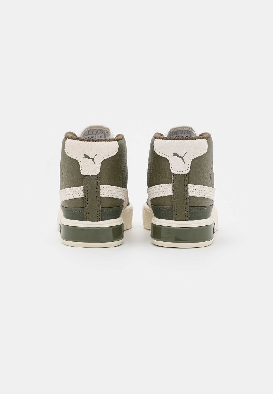 Фото № 4 с приближением к товару «‎Puma Cali Star »