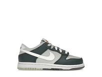 Фото № 1 с приближением к товару «‎Nike Dunk Low»