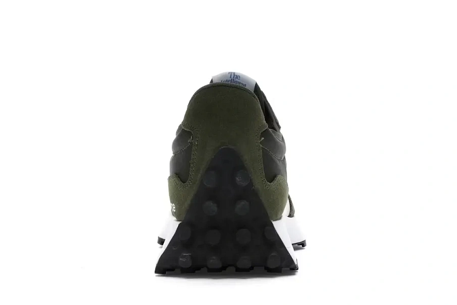 Фото № 4 с приближением к товару «‎New Balance 327»