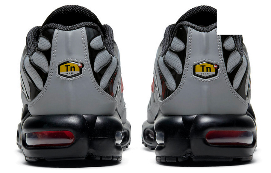 Фото № 4 с приближением к товару «‎Nike Air Max Plus GreyBlack»