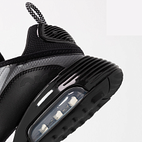 Фото № 3 с приближением к товару «‎Nike Air Max 2090 »