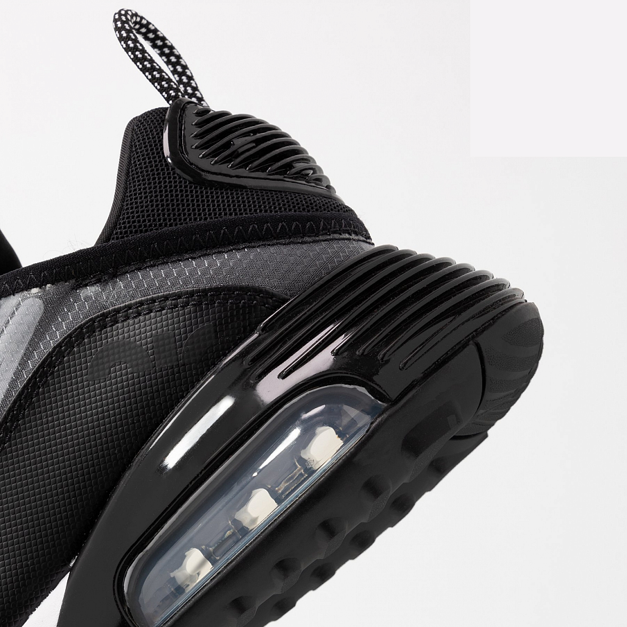 Фото № 3 с приближением к товару «‎Nike Air Max 2090 »